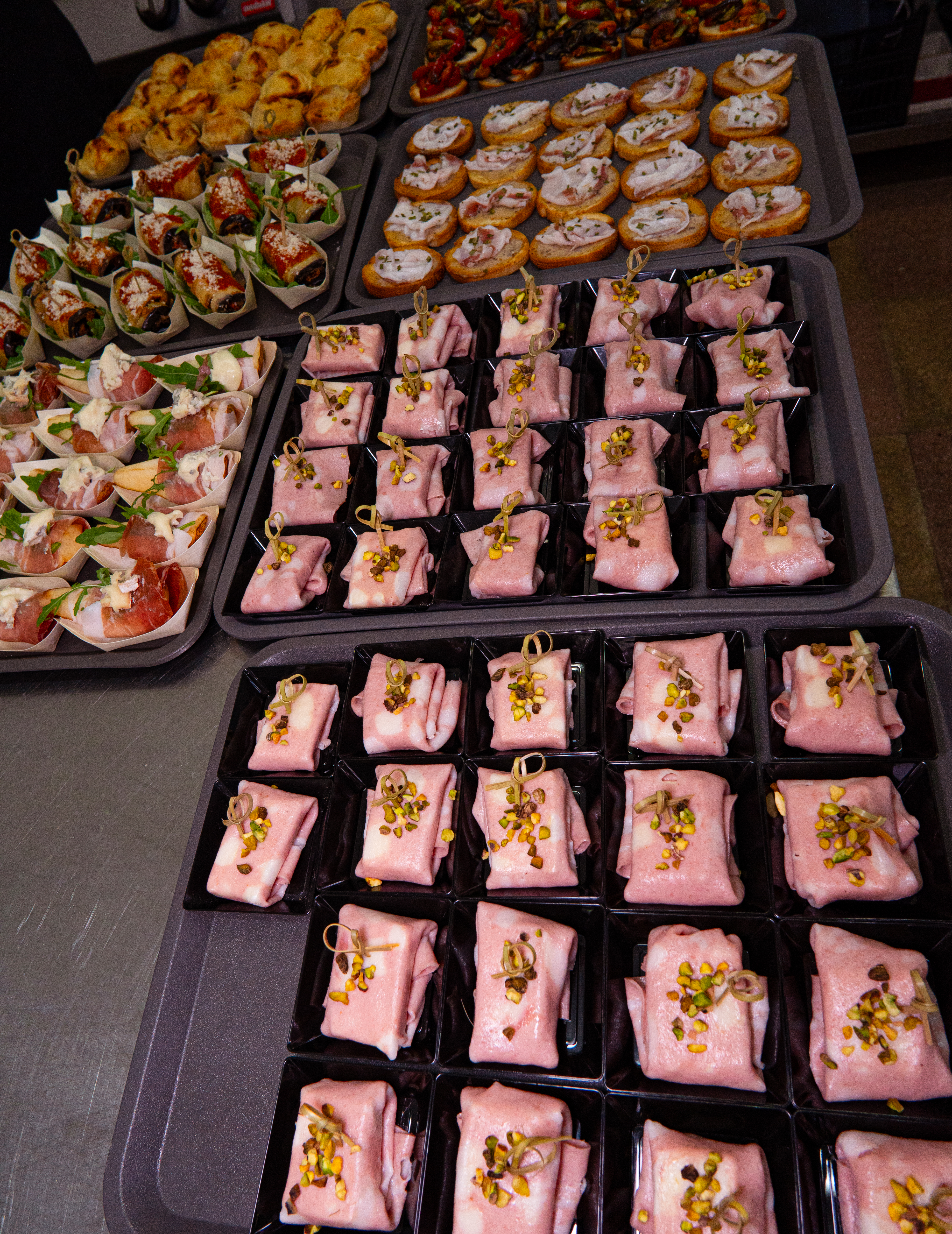 buffet assortito 22.D ZXHwjC